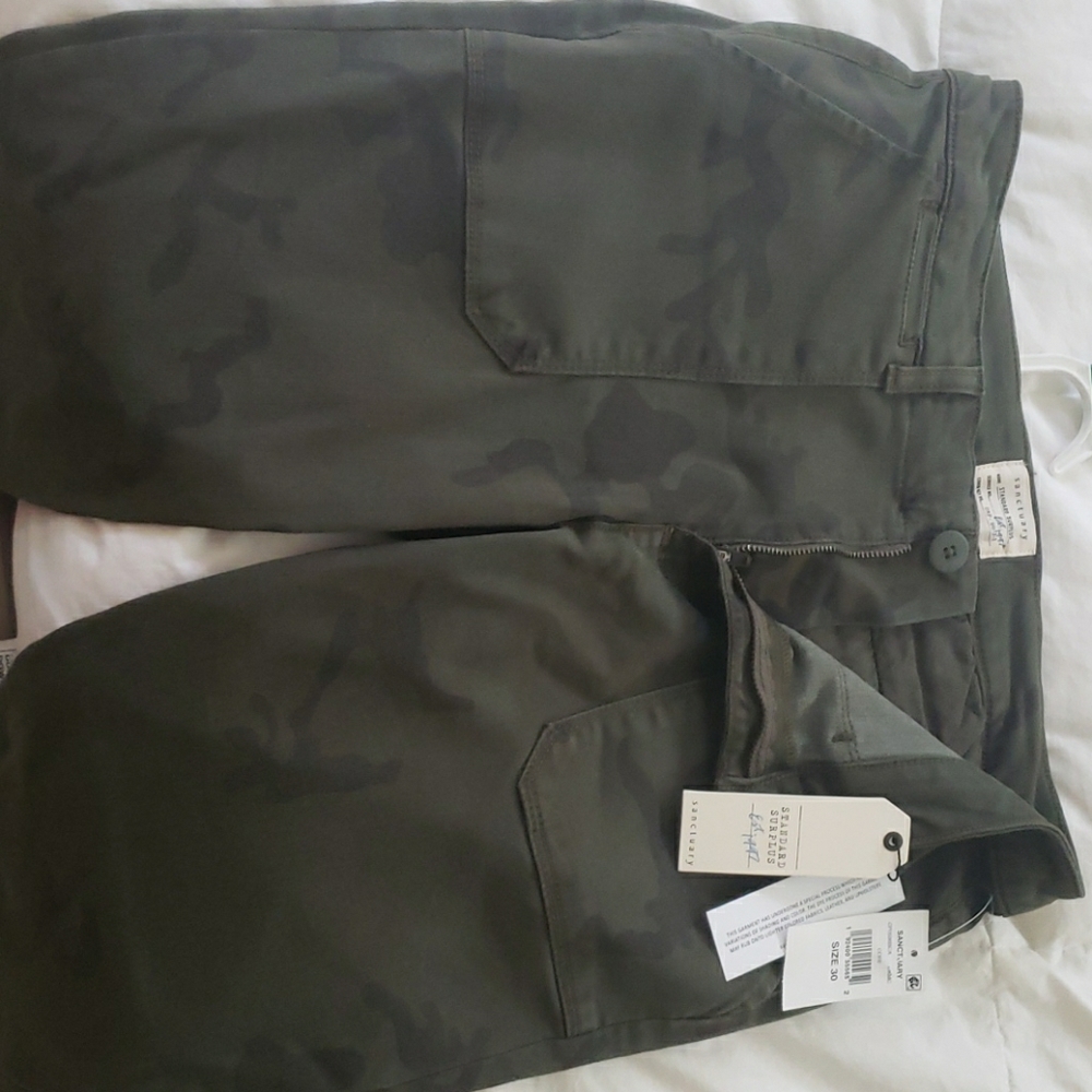Women Sanctuary Army short pants size 30